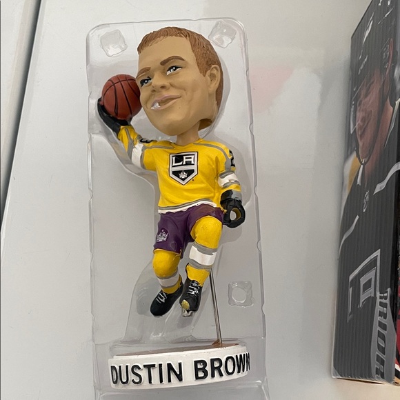 Dustin Brown Bobblehead - Picture 2 of 4